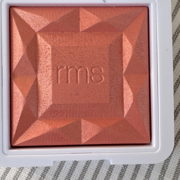RMS Beauty ReDimension Hydra Powder Blush - Picture 3 of 3